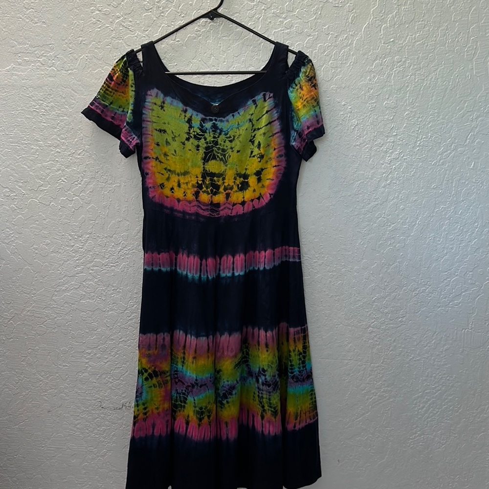 Guwei Multicolor Animal Printed Cold Shoulder Maxi Dress
